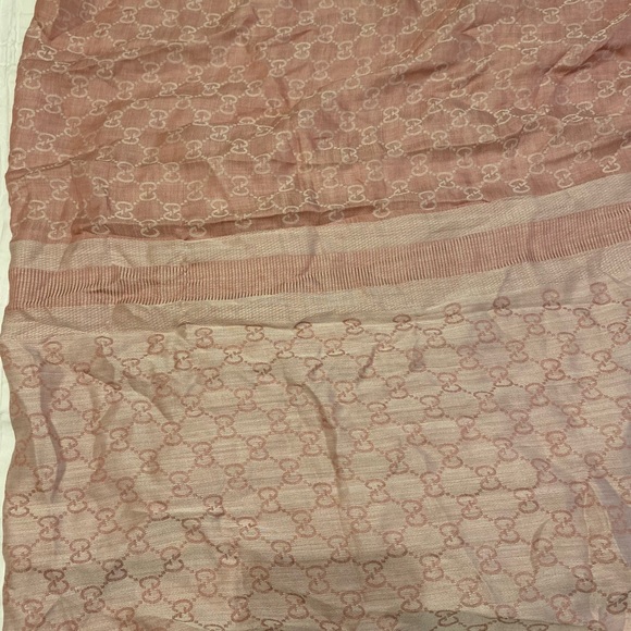 Gucci Pink Monogram Wool Fringed Square Scarf - Picture 7 of 7